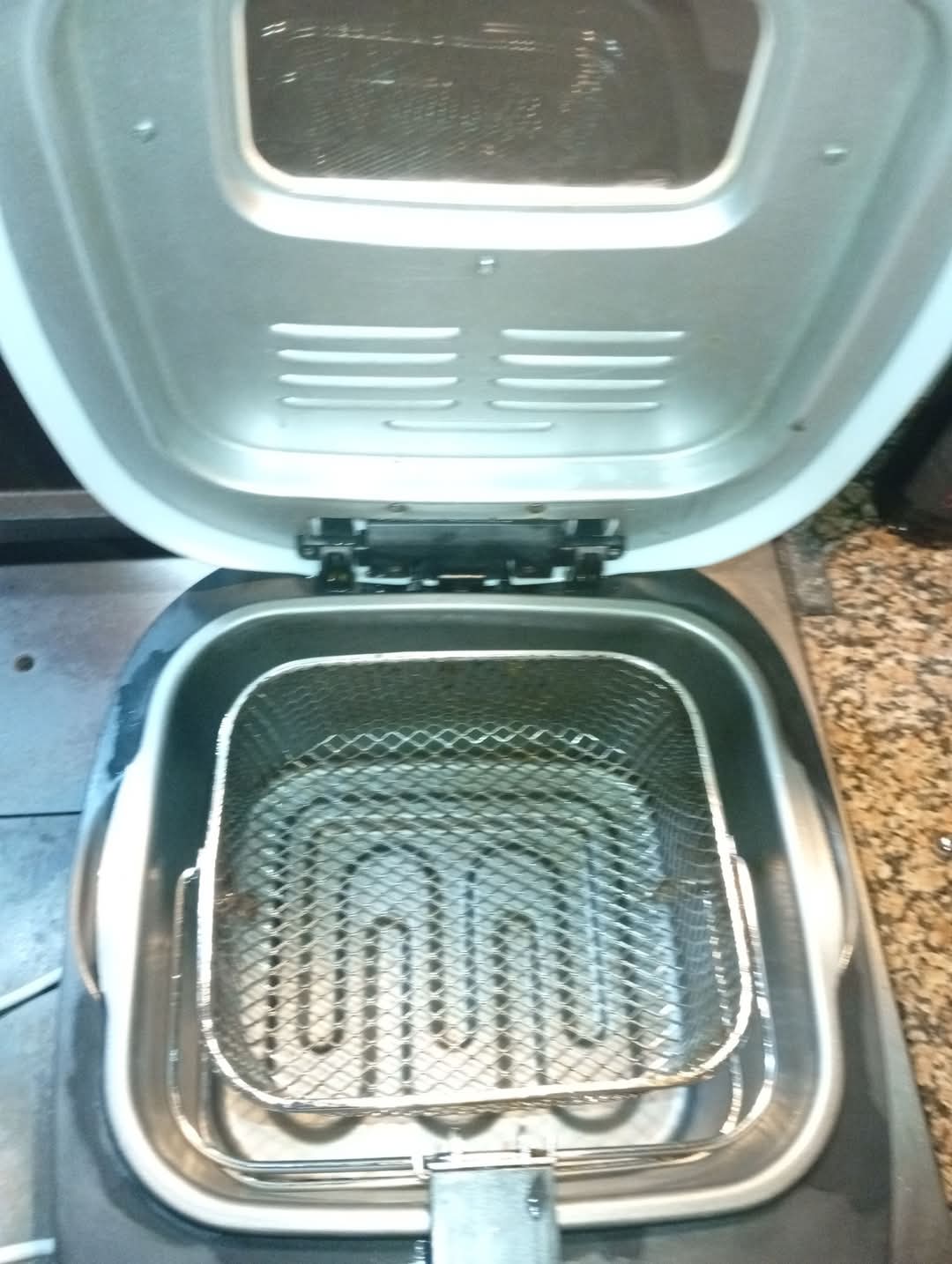 Fritadeira a óleo como nova