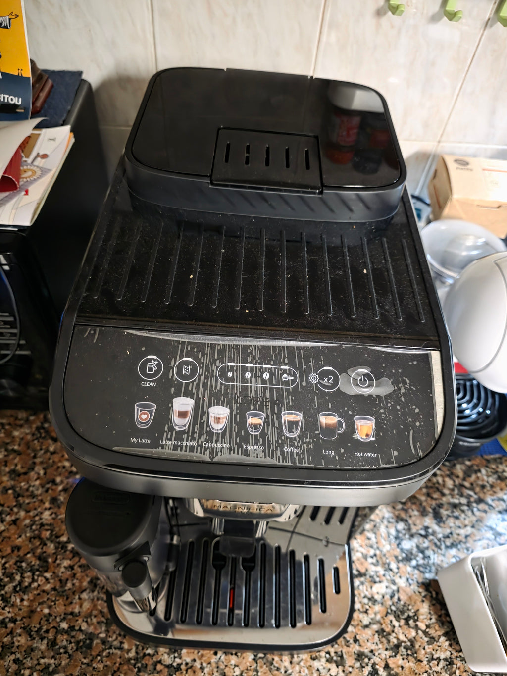 Maquina cafe delonghi magnifica evo