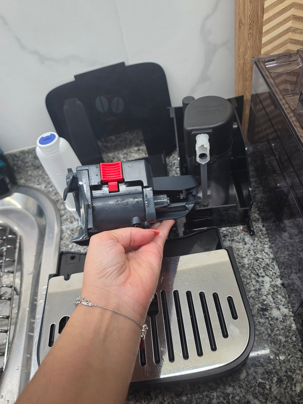 Maquina cafe delonghi magnifica evo
