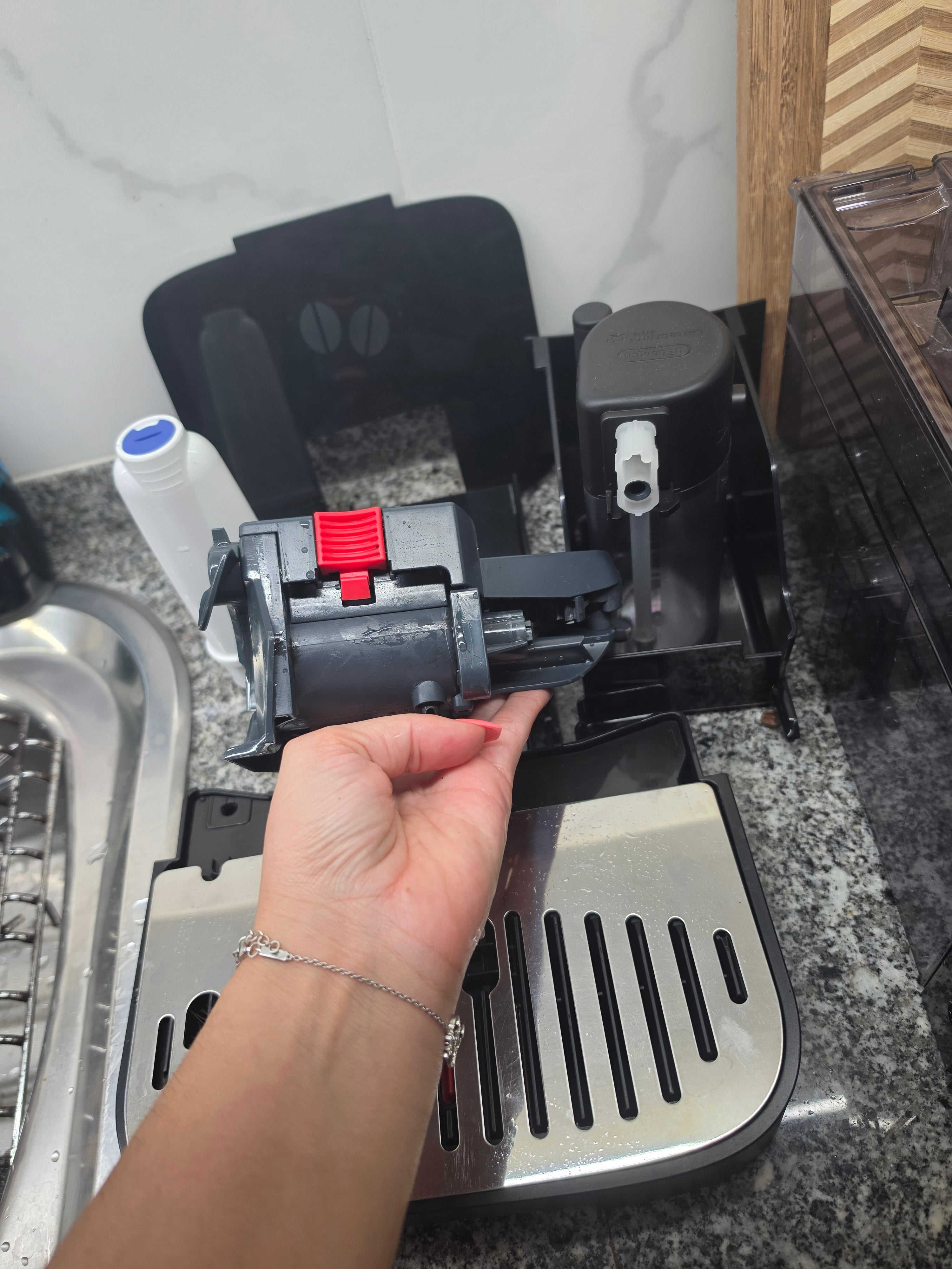 Maquina cafe delonghi magnifica evo