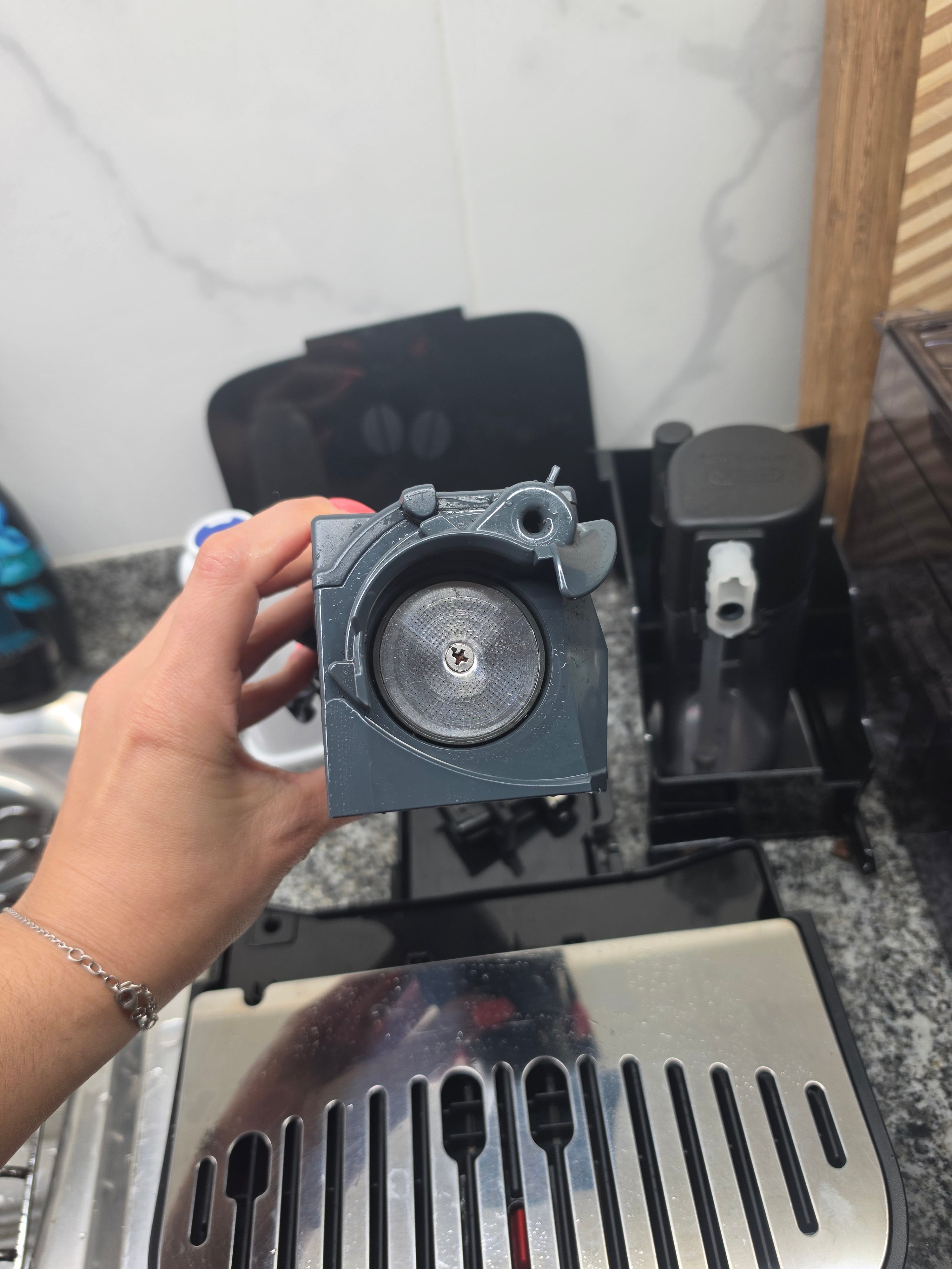 Maquina cafe delonghi magnifica evo