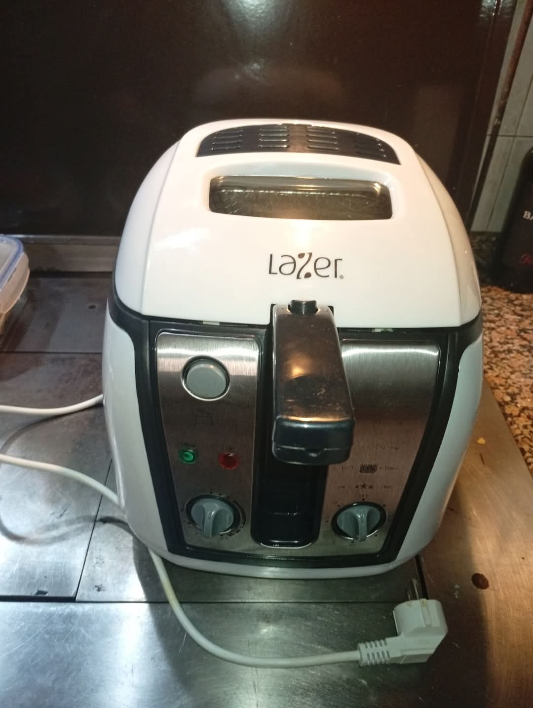 Fritadeira a óleo como nova